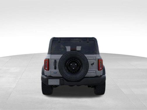 Avalanche 2026 Ford Bronco Outer Banks