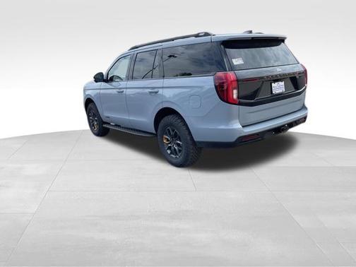 Gray Metallic 2026 Ford Expedition Tremor