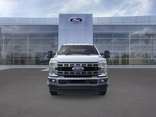 2026 Ford F-350 XLT