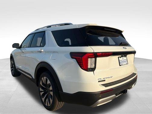 White 2027 Ford Explorer Platinum