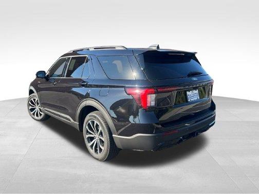 Black Metallic 2027 Ford Explorer ST-Line
