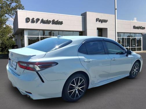 Ice 2024 Toyota Camry SE