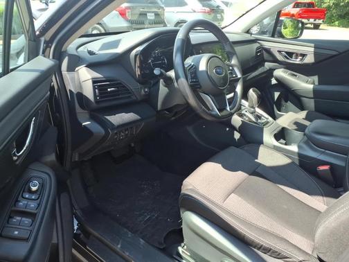 Crystal Black Silica 2023 Subaru Outback Premium