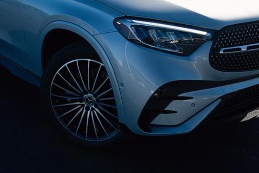 2026 Mercedes-Benz GLC 300 Base