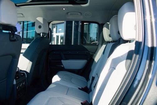 2025 Land Rover Defender 130 P300 S