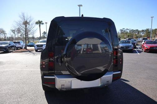 2025 Land Rover Defender 130 P300 S