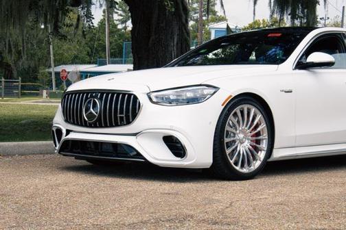 2026 Mercedes-Benz AMG S 63 E 4MATIC