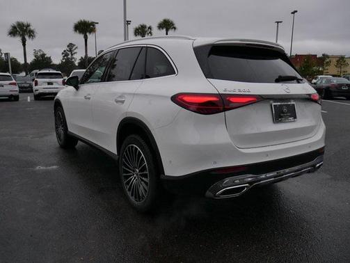 2026 Mercedes-Benz GLC 300 Base