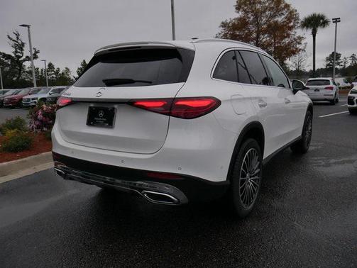 2026 Mercedes-Benz GLC 300 Base