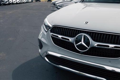 2026 Mercedes-Benz GLC 300 Base