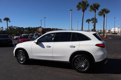 2025 Mercedes-Benz GLC 300 Base