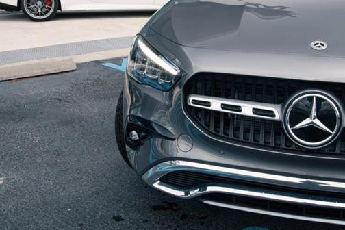 2025 Mercedes-Benz GLA 250 Base