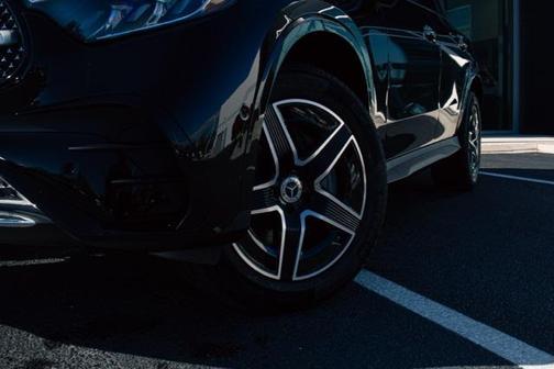 2026 Mercedes-Benz GLC 300 Base