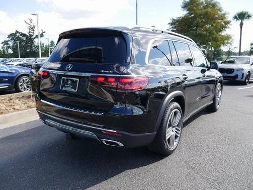 2026 Mercedes-Benz GLS 450 4MATIC