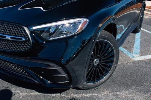 2026 Mercedes-Benz GLC 300 Base