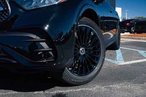 2026 Mercedes-Benz GLC 300 Base