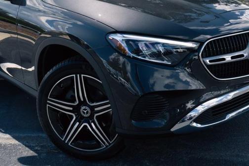 2026 Mercedes-Benz GLC 300 4MATIC