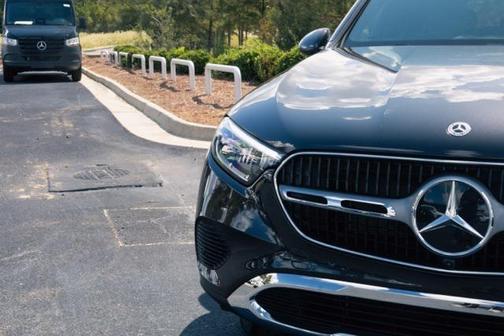 2026 Mercedes-Benz GLC 300 4MATIC