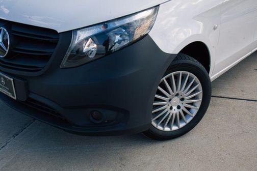 2023 Mercedes-Benz Metris Base