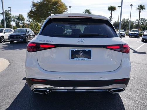 2026 Mercedes-Benz GLC 300 Base