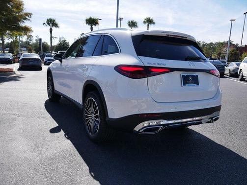 2026 Mercedes-Benz GLC 300 Base