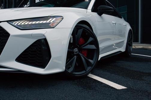 2023 Audi RS 7 4.0T