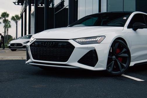 2023 Audi RS 7 4.0T
