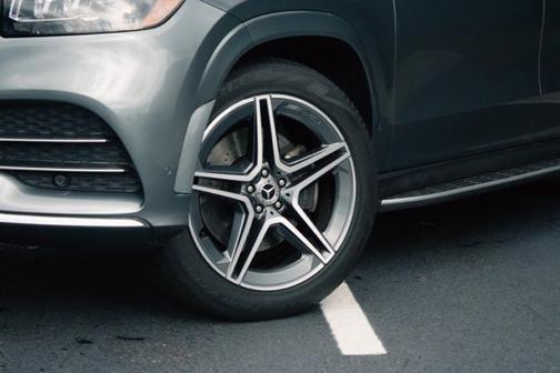 2023 Mercedes-Benz GLS 450