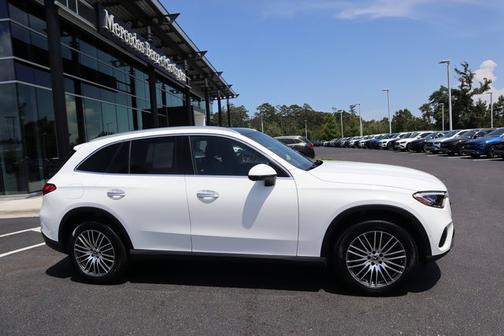 2025 Mercedes-Benz GLC 300 Base