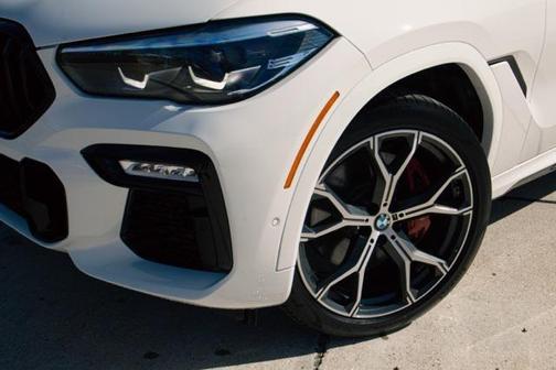 2021 BMW X6 xDrive40i