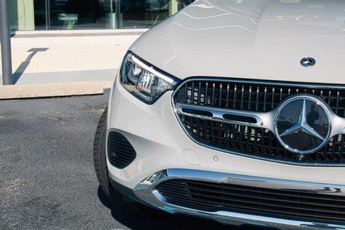 2026 Mercedes-Benz GLC 300 4MATIC