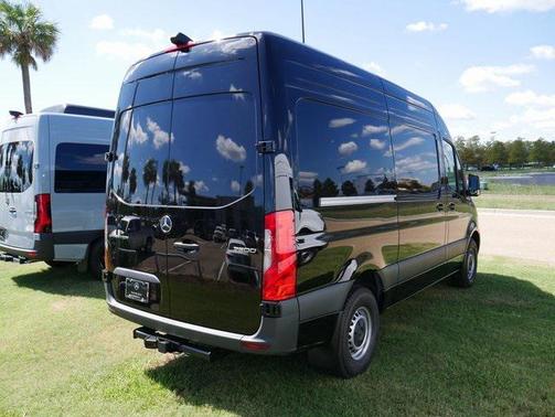 2025 Mercedes-Benz Sprinter 2500 Standard Roof