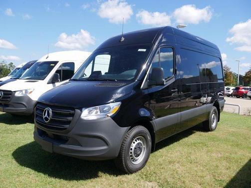 2025 Mercedes-Benz Sprinter 2500 Standard Roof