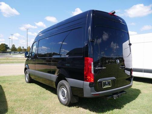 2025 Mercedes-Benz Sprinter 2500 Standard Roof