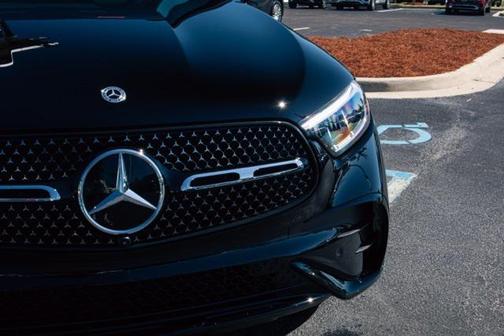 2026 Mercedes-Benz GLC 300 Base