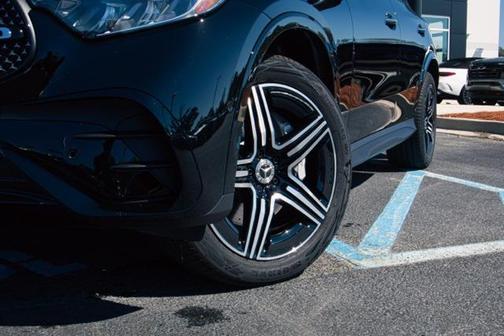 2026 Mercedes-Benz GLC 300 Base