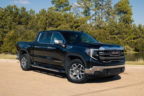 2024 GMC Sierra 1500 SLT