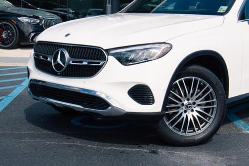 2025 Mercedes-Benz GLC 300 Base