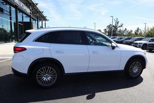 2025 Mercedes-Benz GLC 300 Base