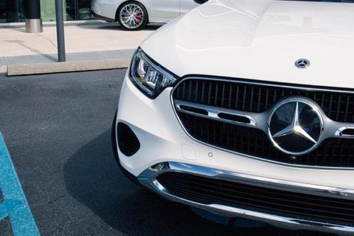 2025 Mercedes-Benz GLC 300 Base