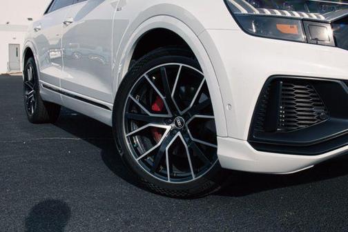 2021 Audi Q8 55 Premium Plus