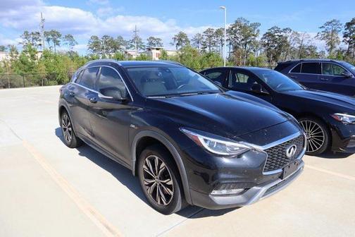 2018 INFINITI QX30 Premium