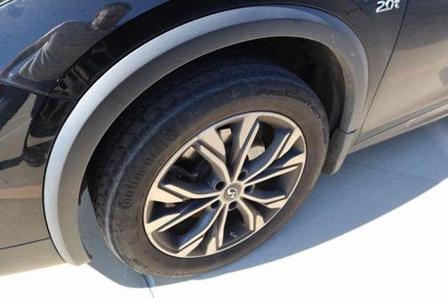 2018 INFINITI QX30 Premium