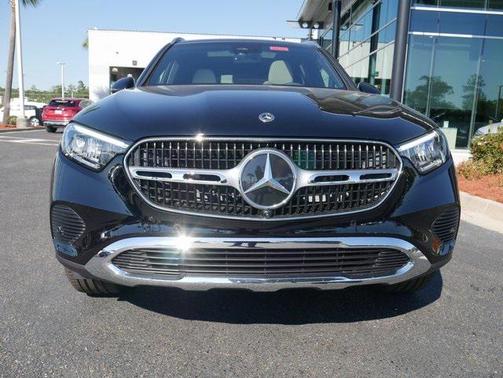 2026 Mercedes-Benz GLC 300 4MATIC