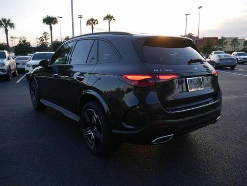 2026 Mercedes-Benz GLC 300 Base