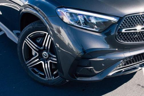 2026 Mercedes-Benz GLC 300 Base