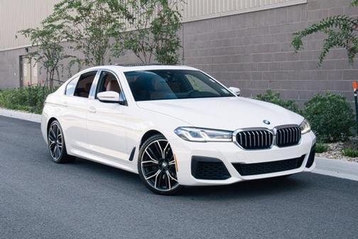 2022 BMW 540 i