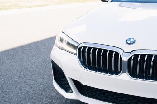 2022 BMW 540 i