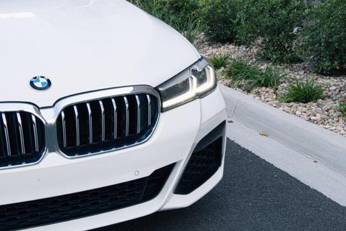 2022 BMW 540 i