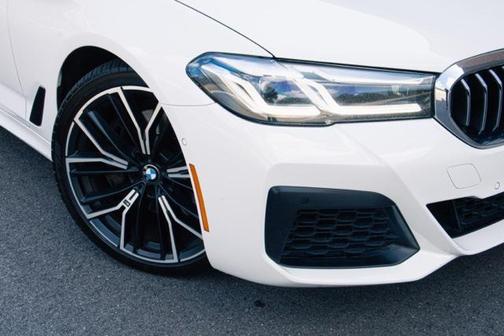 2022 BMW 540 i